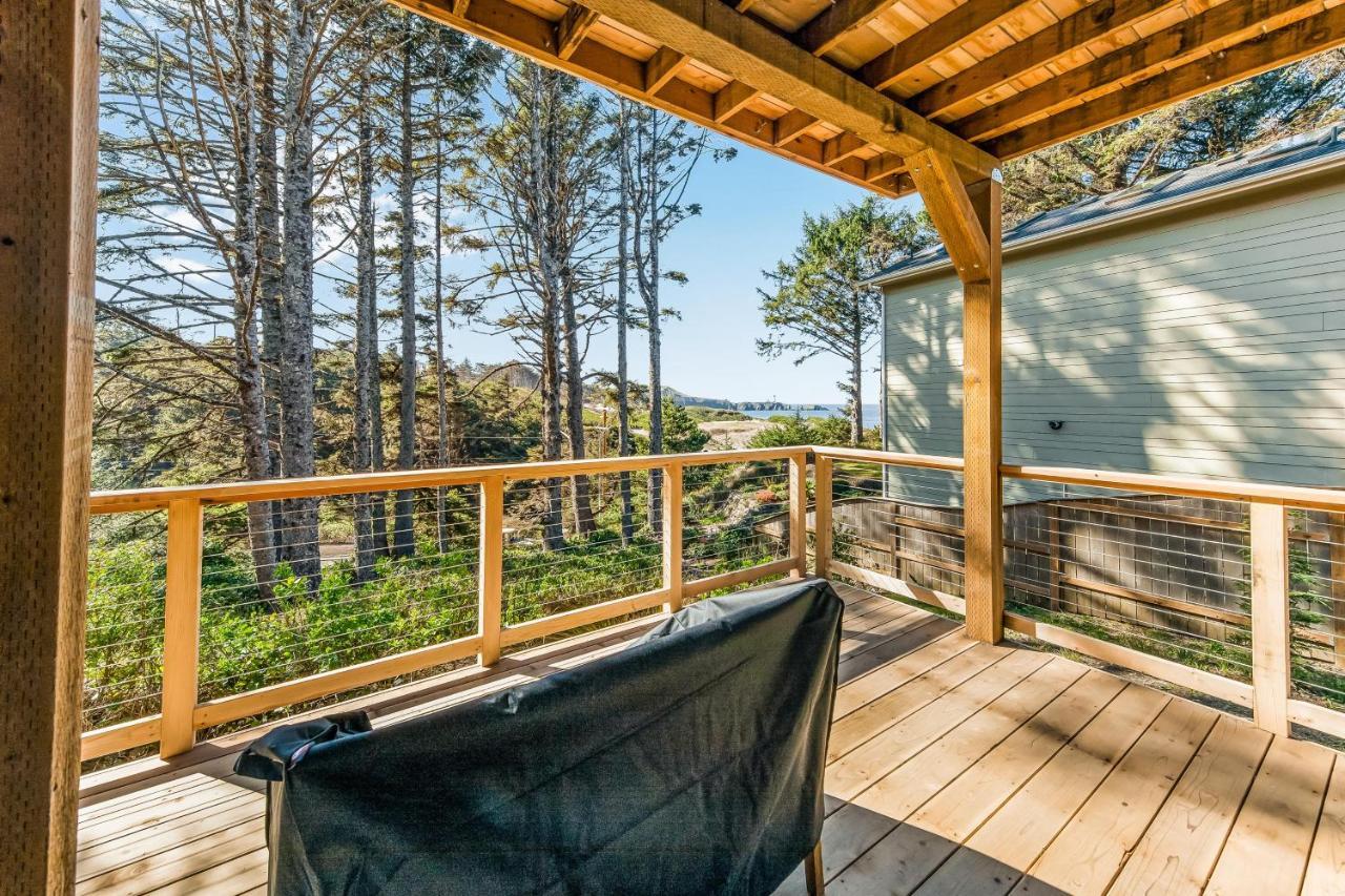 Yaquina Lighthouse View Beach Home Newport Exterior photo
