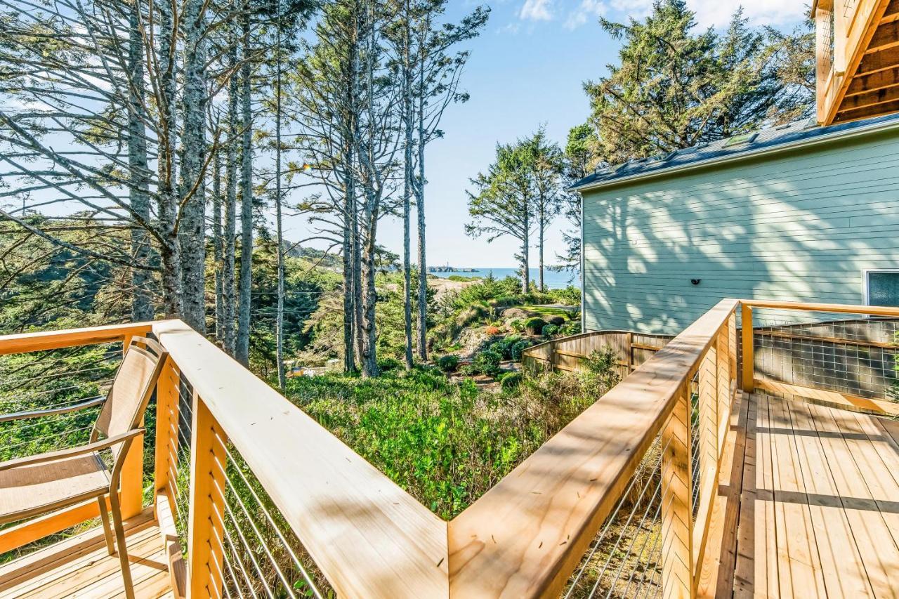 Yaquina Lighthouse View Beach Home Newport Exterior photo